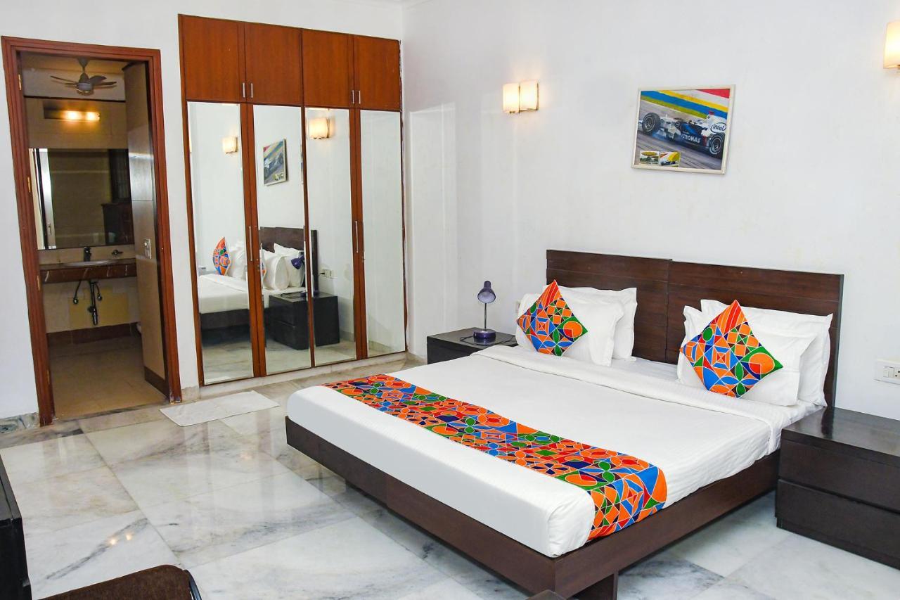Fabhotel Premium Gurgaon Exterior photo