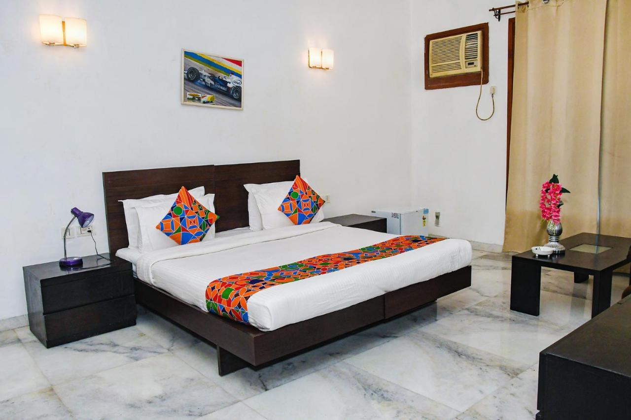 Fabhotel Premium Gurgaon Exterior photo