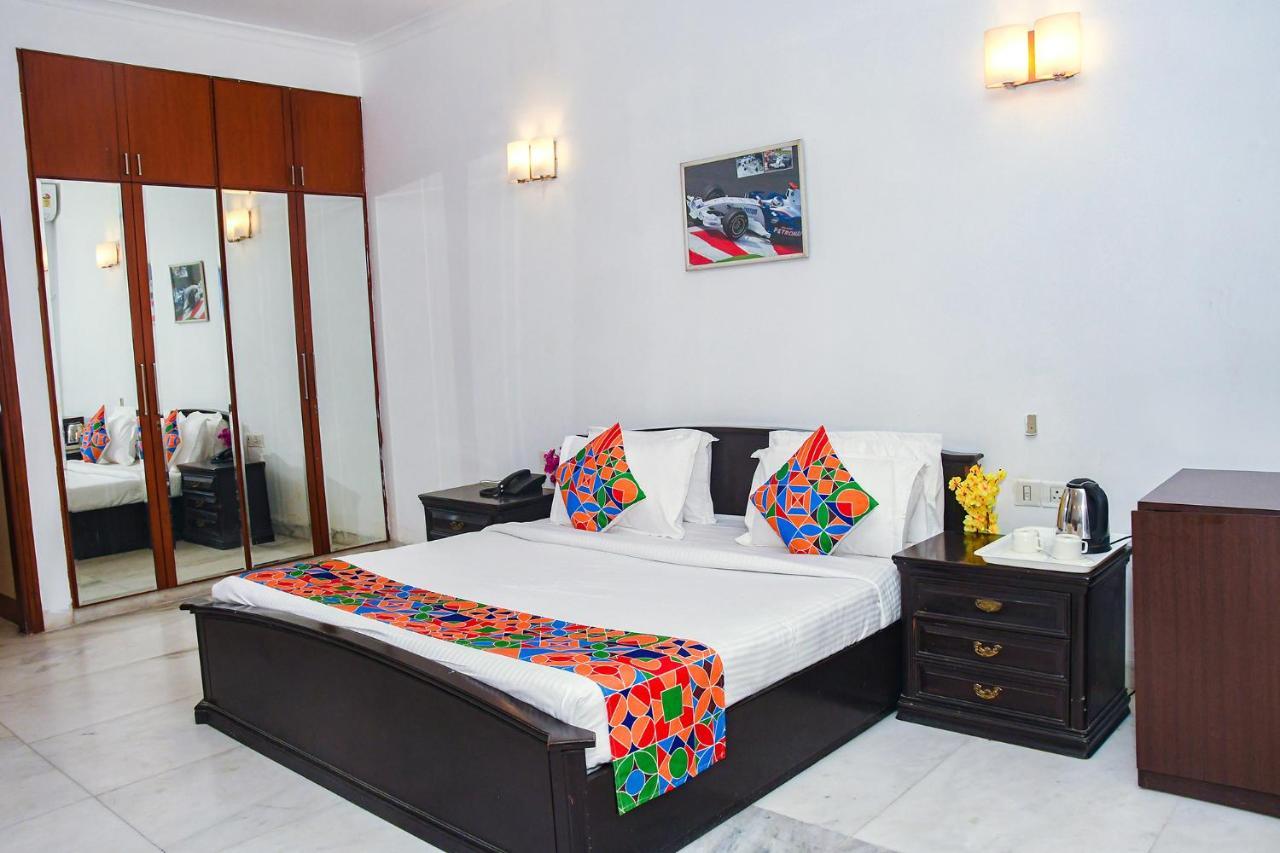 Fabhotel Premium Gurgaon Exterior photo